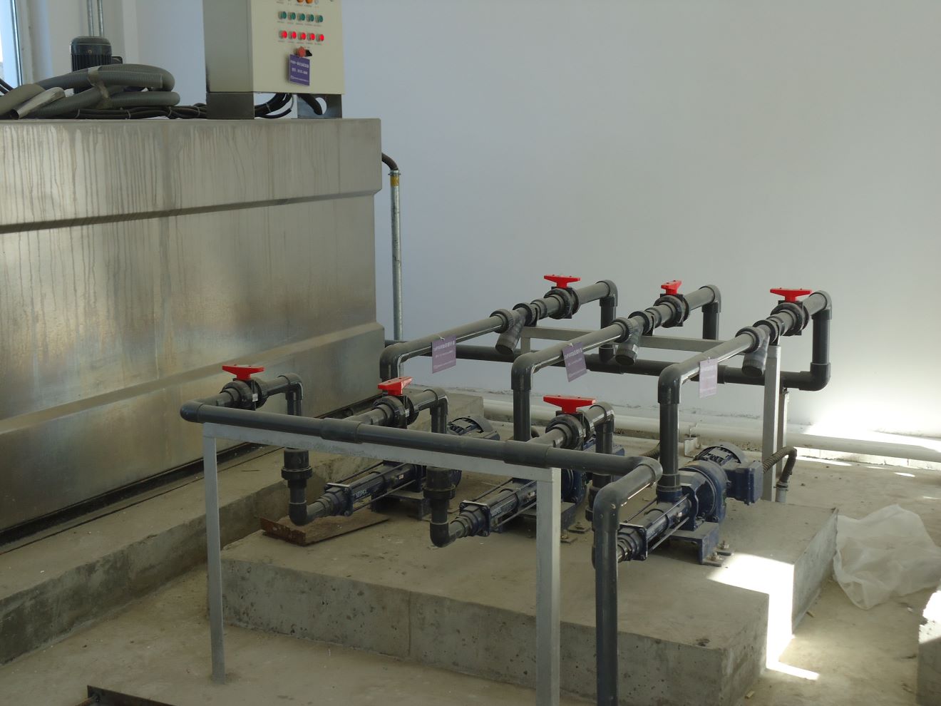 1579406142115168.jpg 阿勒泰四水廠加藥.jpg